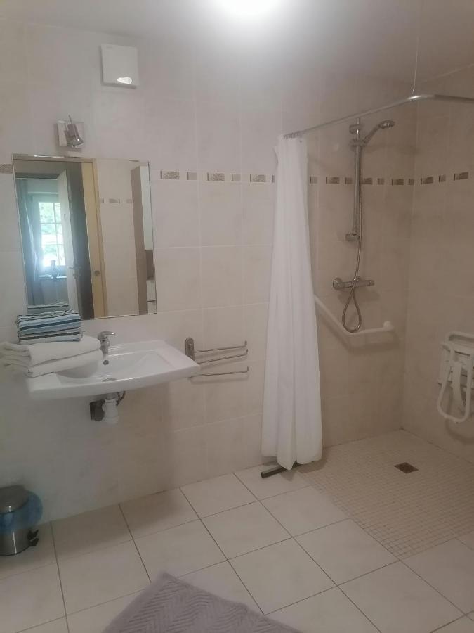ポンティヴィ Frairie Du Divit Bed & Breakfast エクステリア 写真