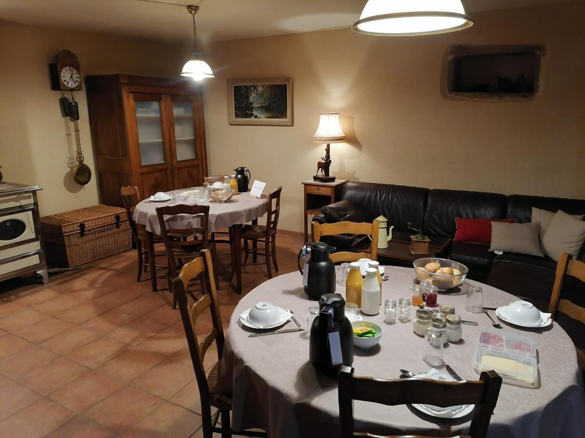 ポンティヴィ Frairie Du Divit Bed & Breakfast エクステリア 写真