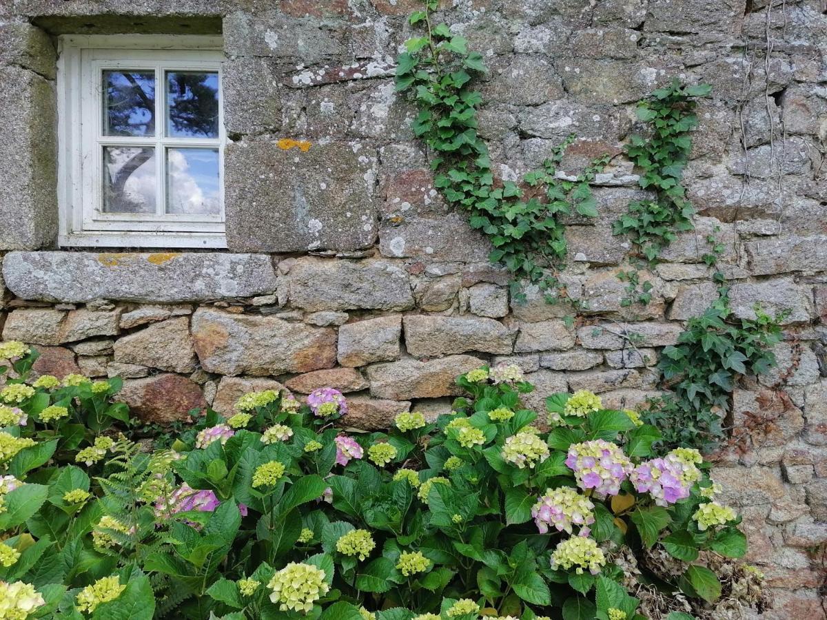 ポンティヴィ Frairie Du Divit Bed & Breakfast エクステリア 写真