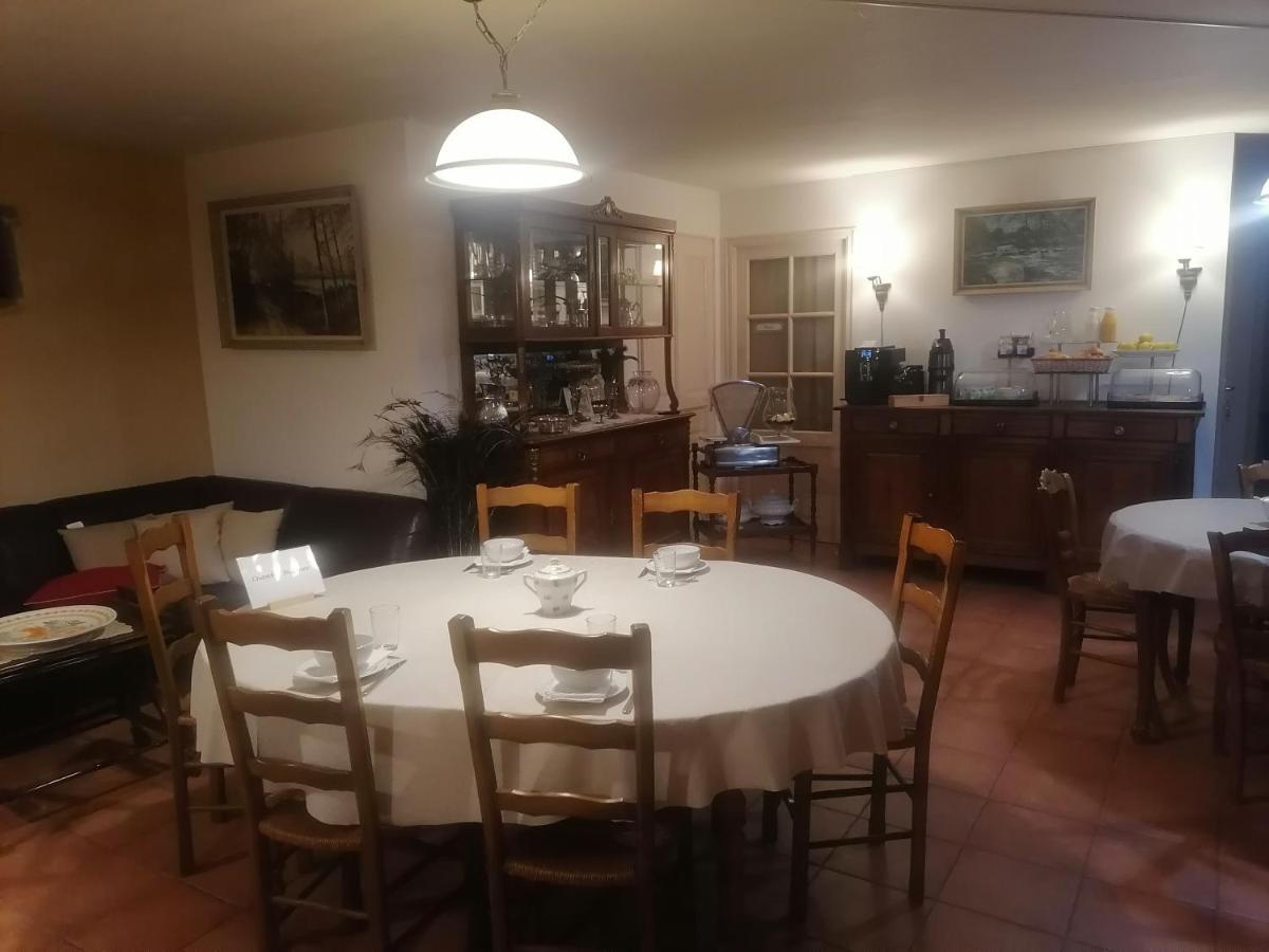 ポンティヴィ Frairie Du Divit Bed & Breakfast エクステリア 写真