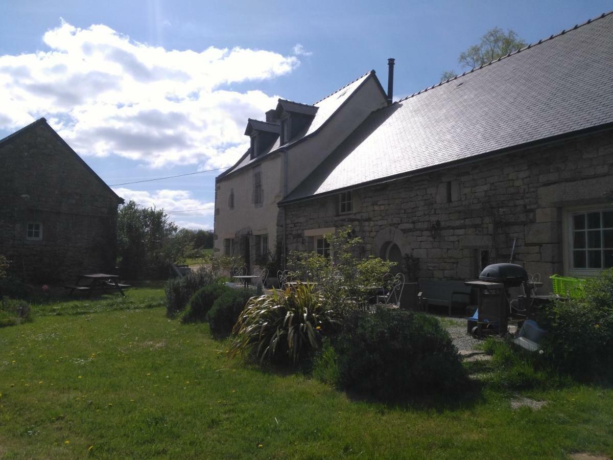 ポンティヴィ Frairie Du Divit Bed & Breakfast エクステリア 写真